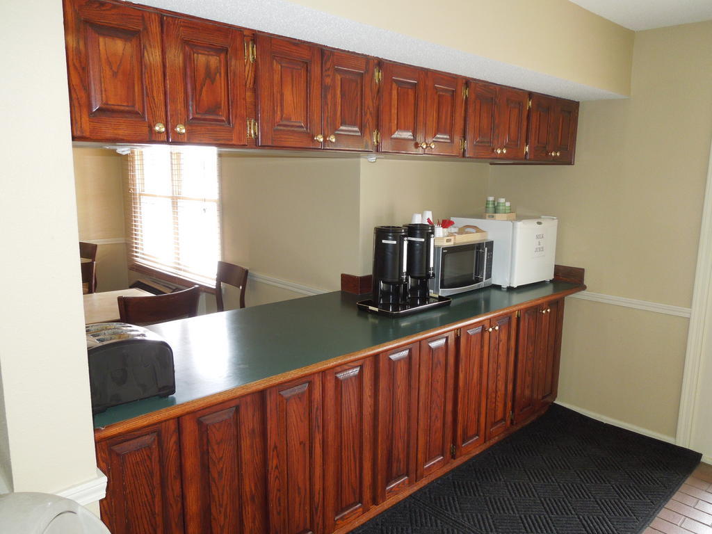 Americas Best Value Inn Chillicothe Bagian luar foto