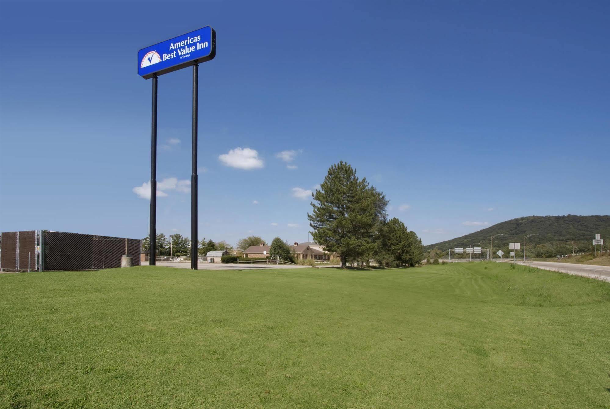Americas Best Value Inn Chillicothe Bagian luar foto